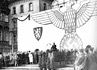 Manifestace na Staroměstském náměstí - vystoupení Arno Haise Manifestace na Staroměstském náměstí - protektorátní vláda