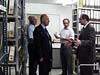 Velvyslanec České republiky ve Francii Pavel Fischer, ředitel ÚSTR Pavel Žáček, ředitel Archivu bezpečností složek Ladislav Bukovszky a 1. náměstek ředitele ÚSTR Miroslav Lehký v depozitáři Archivu