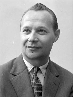 In 1921 on this day Alexander Dubček was born in Uhrovec, Slovakia, and raised in the Kyrgyz SSR of the Soviet Union (now Kyrgyzstan) as a member of the Esperantist and Idist industrial cooperative Interhelpo.