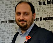 ÚSTR se připojuje k veřejné sbírce u příležitosti Dne válečných veteránů