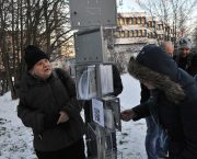 ÚSTR připomněl vznik Charty 77 odhalením pomníku na místě zatčení chartistů