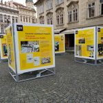 Výstava "Cesta je volná" na Malostranském náměstí v Praze