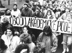 K 30. výročí sametové revoluce pořádáme konference, výstavy i koncerty