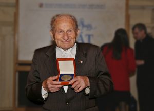 Cenu ÚSTR v roce 2019 obdržel také František Wiendl