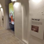 Instalace výstavy Tunelem do 20. století, Moravský Krumlov