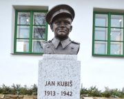 VÝROČÍ: Před 110 lety se narodil národní hrdina Jan Kubiš