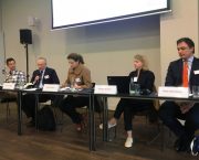 Nezbytnost vzpomínat, potřeba připomínat a varovat