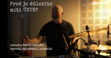 Zpěvák, skladatel a muzikant David Koller