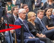 S vládními a ústavními činiteli jsme uctili památku obětí okupace